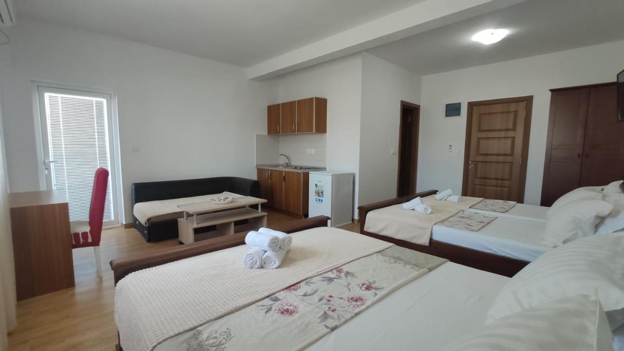 Robi Apartments Ulcinj Extérieur photo