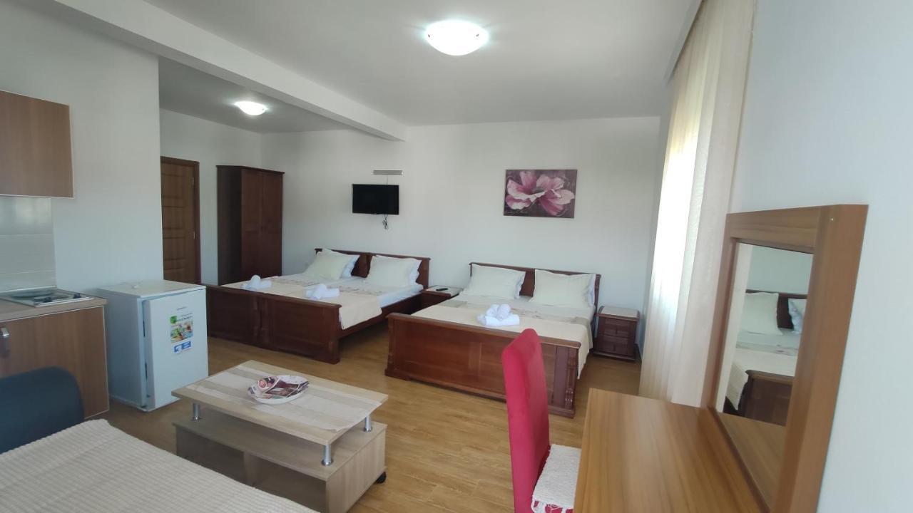 Robi Apartments Ulcinj Extérieur photo